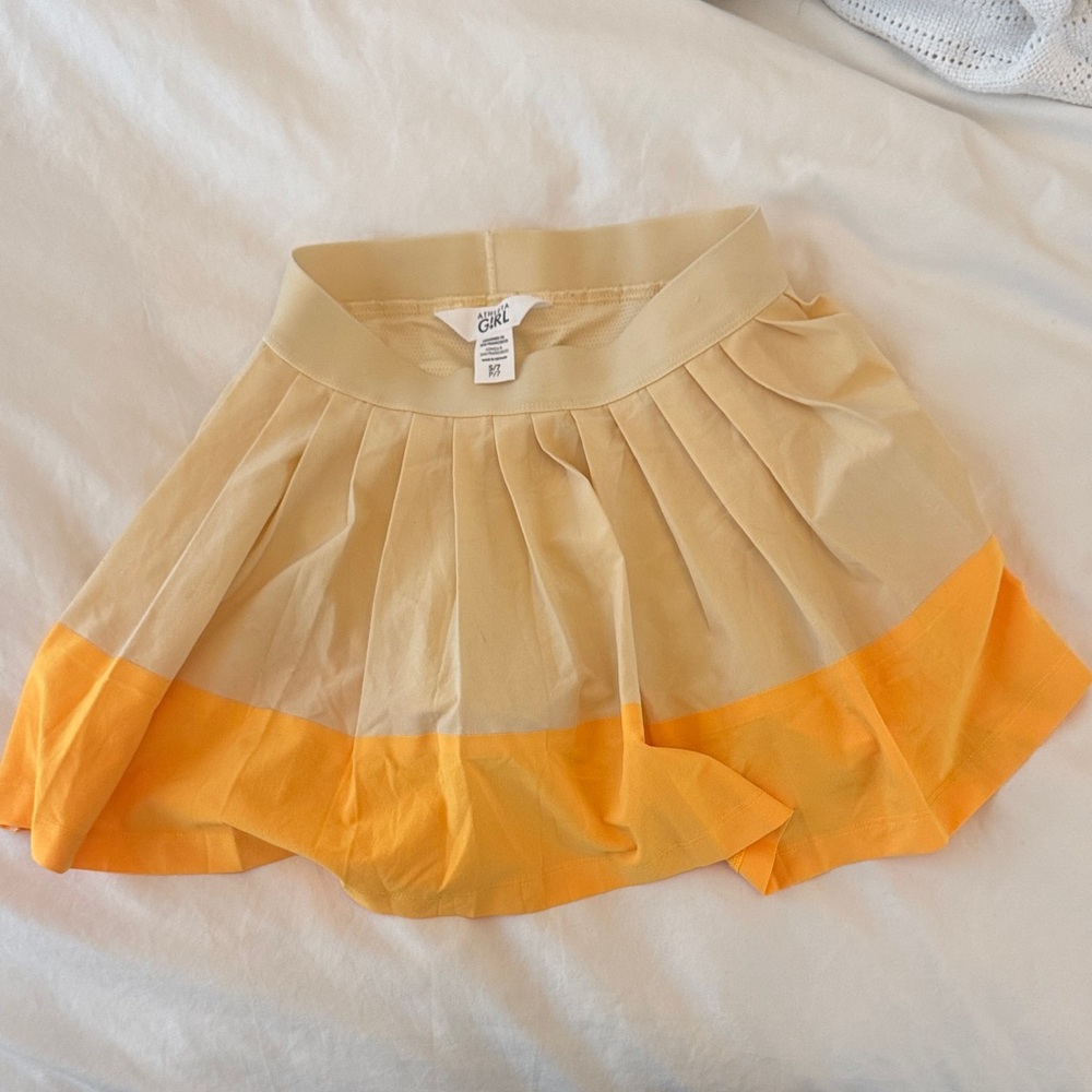 Athleta Girl Beige and Orange Skort (small/7)
